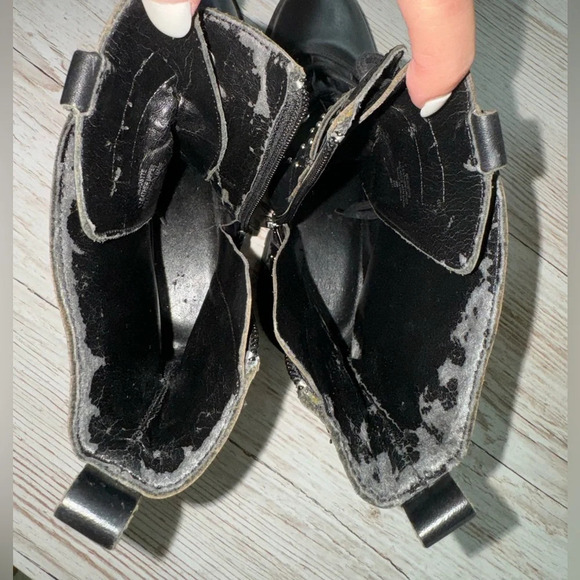 Marc Fisher LTD JOSETTE Combat Stud Lug Boots 6 - Picture 9 of 10